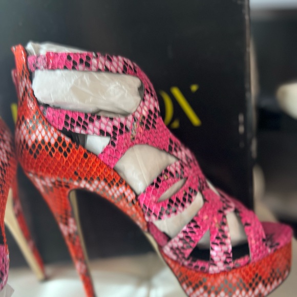 Paper Fox Estelle Heels - Picture 4 of 6